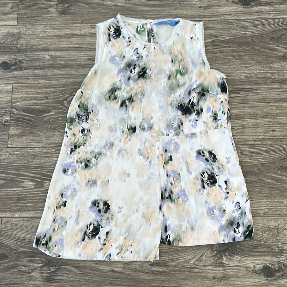 Vera Wang Asymmetrical Hem Tank